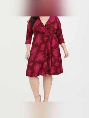 TORRID Red & Pink Floral Jersey Faux Wrap Dress SIZE 1 / 1X